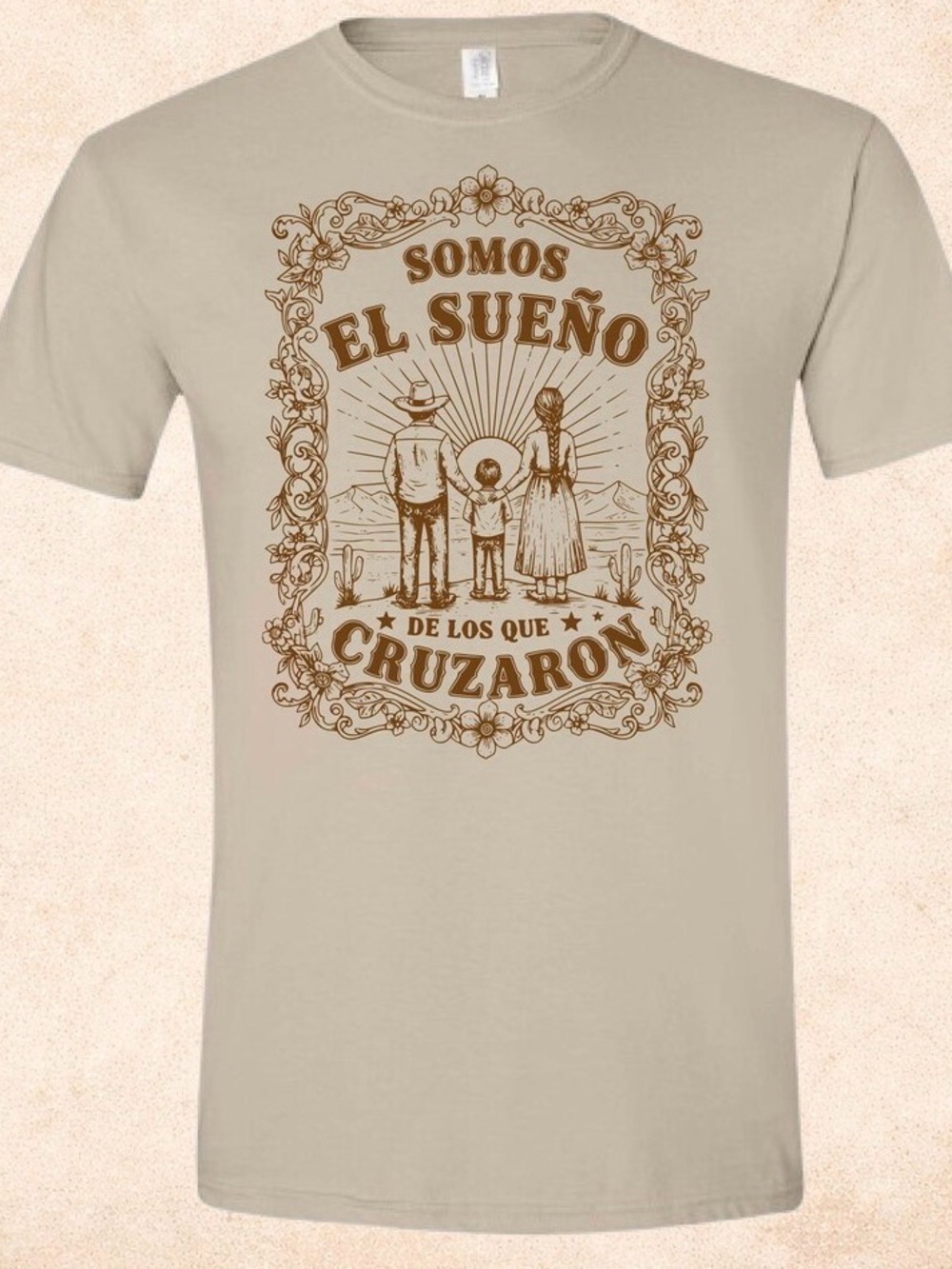 Somos El Sueño Graphic Tee - Beige